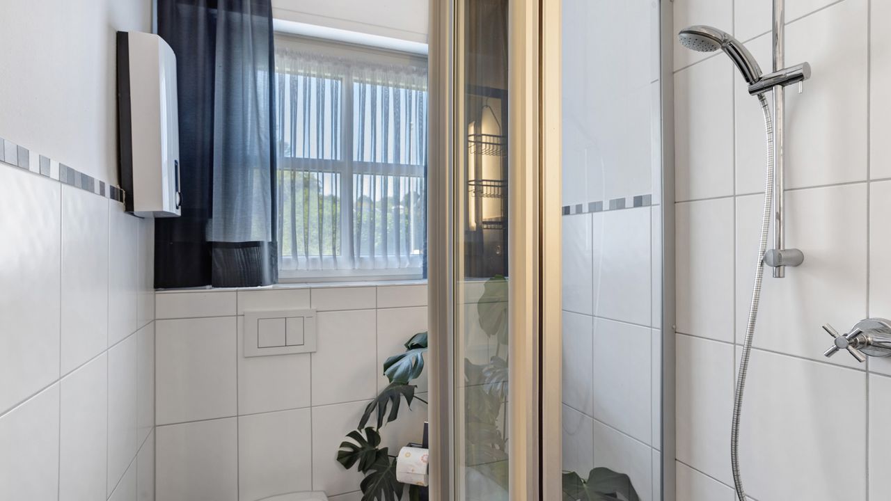 INSIDE, BATHROOM INSIDE, BATHROOM